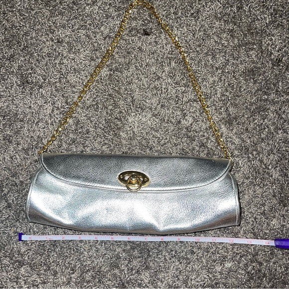 M.ANDONIA 8001 Tootsie Clutch In Metallic Sliver - Picture 2 of 8